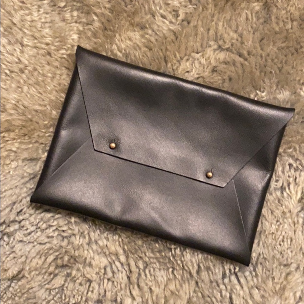 Tribe Alive envelope purse